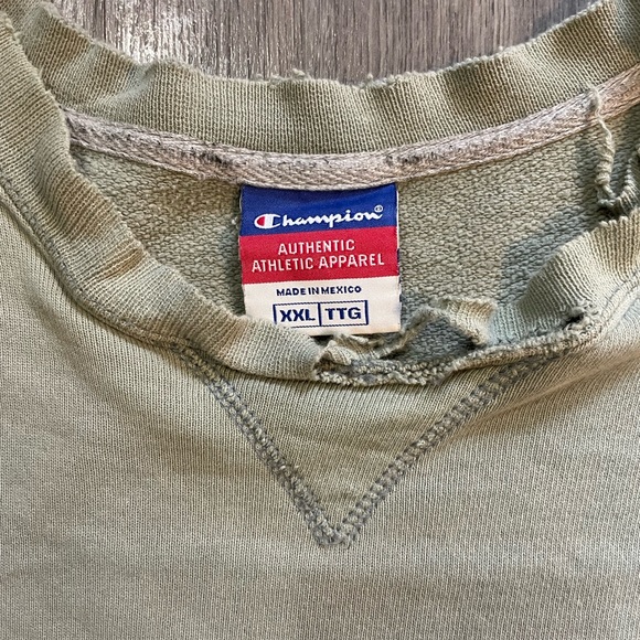 Distressed Champion Crewneck Sweater - Picture 2 of 8